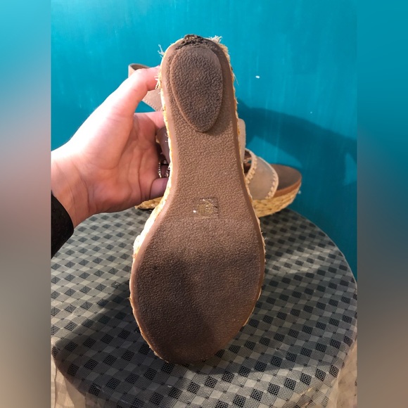 Tan Mia Straw Wedge Heel Sandals Size 8.5 - Picture 12 of 13